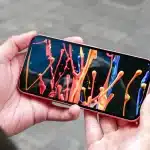 نمایشگر گوگل پیکسل 9A با وضوح بالا و رنگ‌های زنده