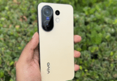 گوشی کامپکت با دوربین ZEISS