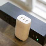 شارژر Belkin 67W BoostCharge سه درگاهی با طراحی مسطح و جمع‌وجور