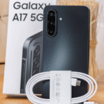 نمای جلو و دوربین Galaxy A17 5G با صفحه نمایش AMOLED ۶.۷ اینچ
