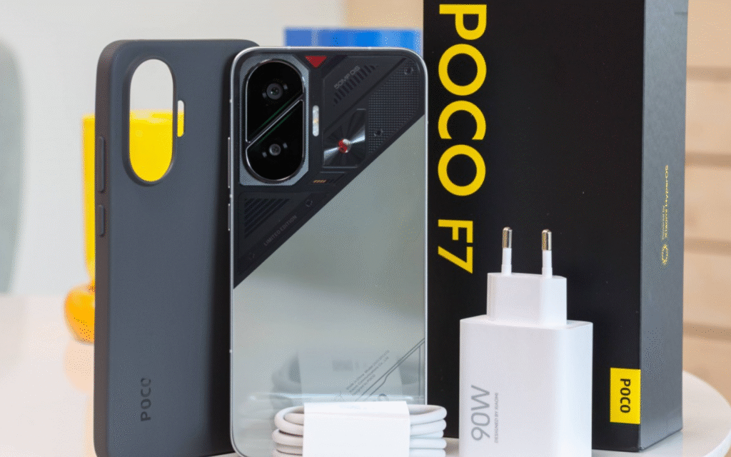 نمای AMOLED ۶.۸۳ اینچی Poco F7 با نرخ نوسازی ۱۲۰ Hz