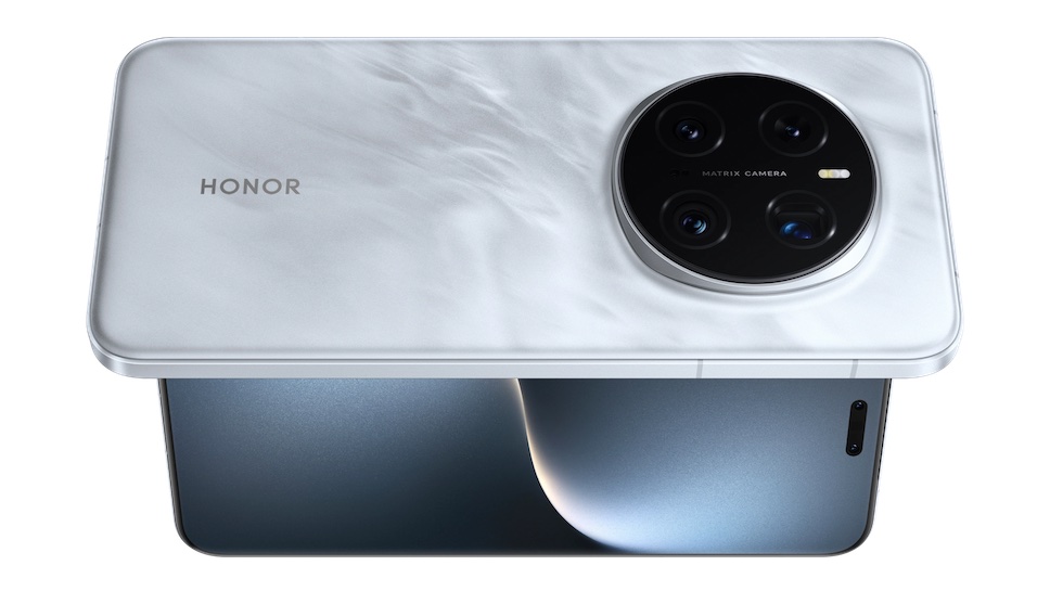 تصویر رندر Honor Magic8 Pro با رنگ طلای تیتانیوم