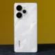 نمای جلو Realme 15T با نمایشگر AMOLED 6.57 اینچ
