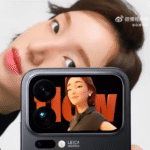 نمایشگر پشتی Xiaomi 17 Pro در حال نمایش تم ساعت متحرک