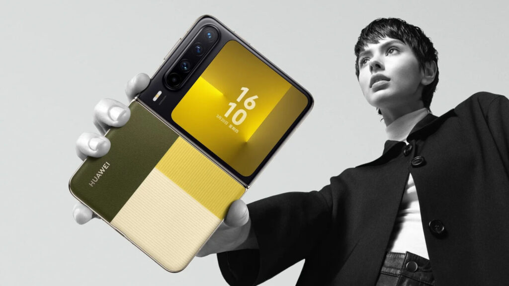 Huawei Mate XTs تاشوی سه‌گانه در حالت کاملاً باز با نمایشگر ۱۰٫۲ اینچی