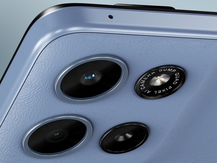 نمای جلوی Moto G (2026) با نمایشگر ۶٫۷ اینچی ۱۲۰Hz