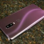 تصویر OnePlus Ace 6T رنگ بنفش الهام‌گرفته از OnePlus 6T